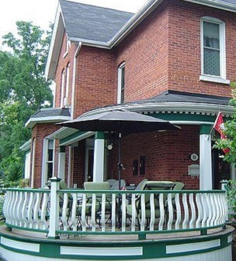 Clydesdale House Bed & Breakfast Barrie Exterior photo